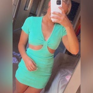 Isabelle’s Cabinet Kelly Green dress